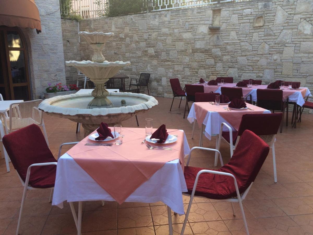Bed and Breakfast Vila Albatros à Rovinj Extérieur photo