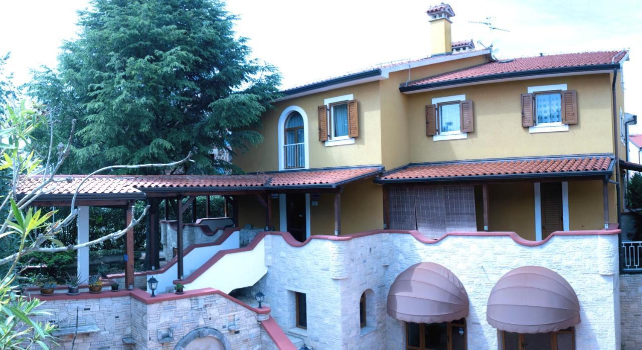 Bed and Breakfast Vila Albatros à Rovinj Extérieur photo