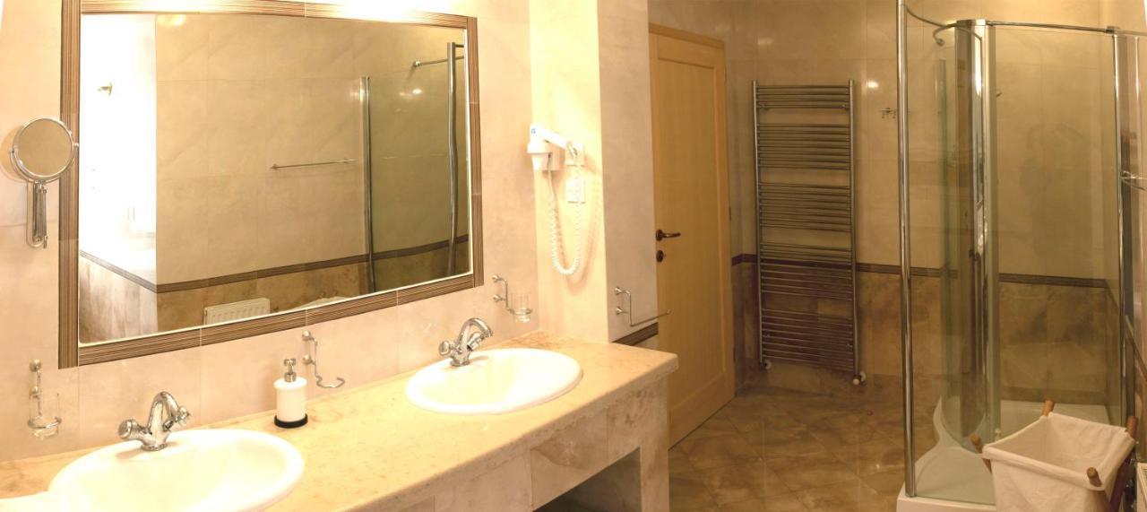 Bed and Breakfast Vila Albatros à Rovinj Extérieur photo