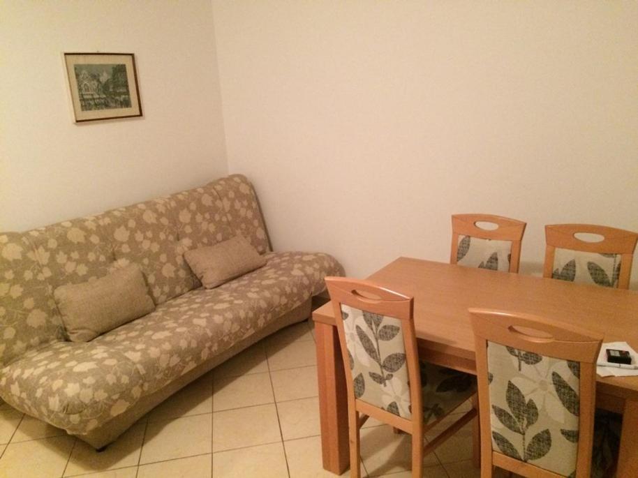 Bed and Breakfast Vila Albatros à Rovinj Extérieur photo